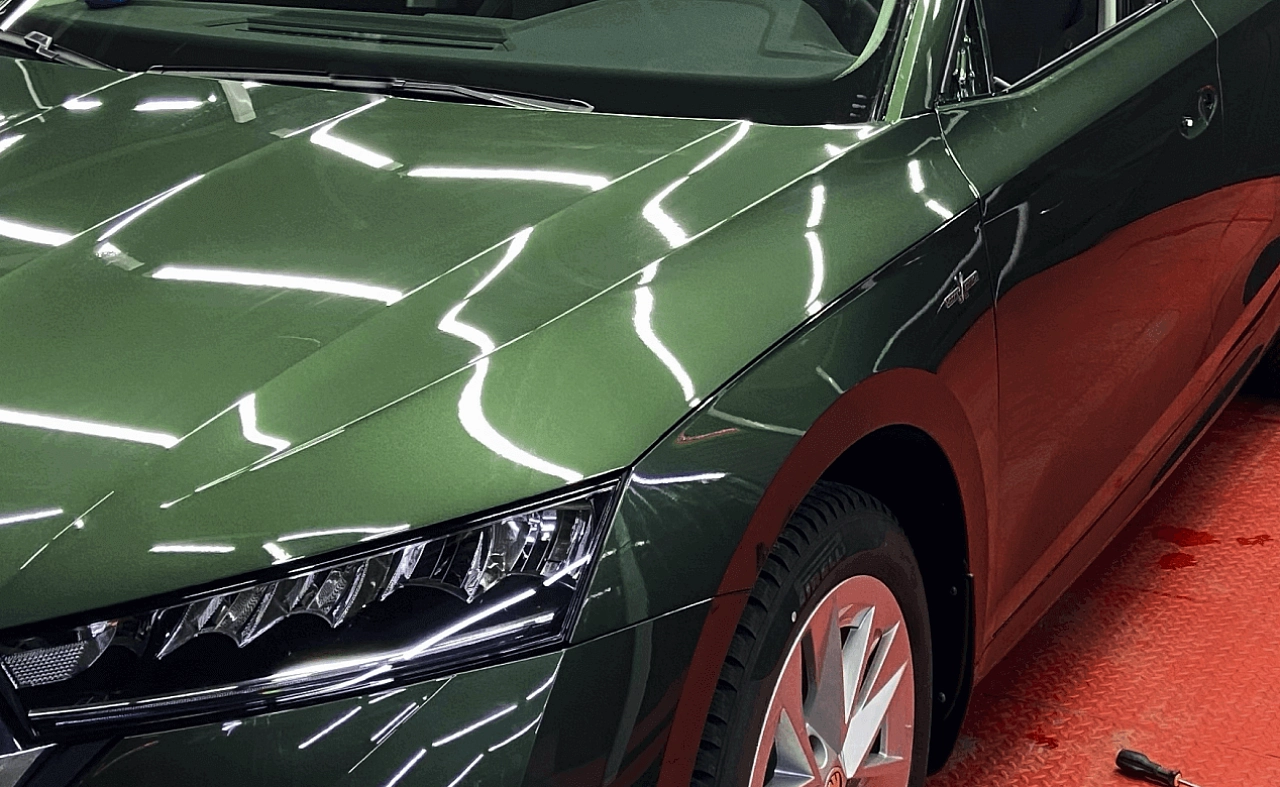 Оклейка защитной пленкой Skoda Octavia